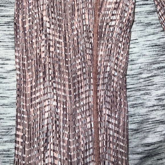 Lululemon Wunder Under pink rare - Picture 2 of 6